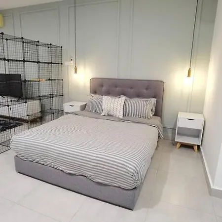 Modern Comfy Studio Permaisuri 2 Carpark Wifi Netflix